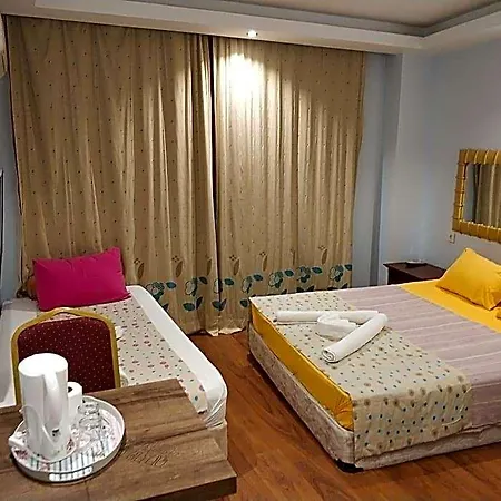 Gvar Old Town 3*