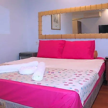 Hotel Gvar Old Town 3*