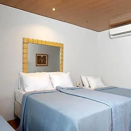Gvar Old Town Hotel 3*